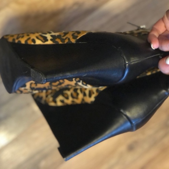 Cheetah Booties - Picture 5 of 5